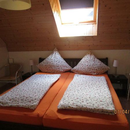 Ferienwohnung Hueck Lind  Экстерьер фото